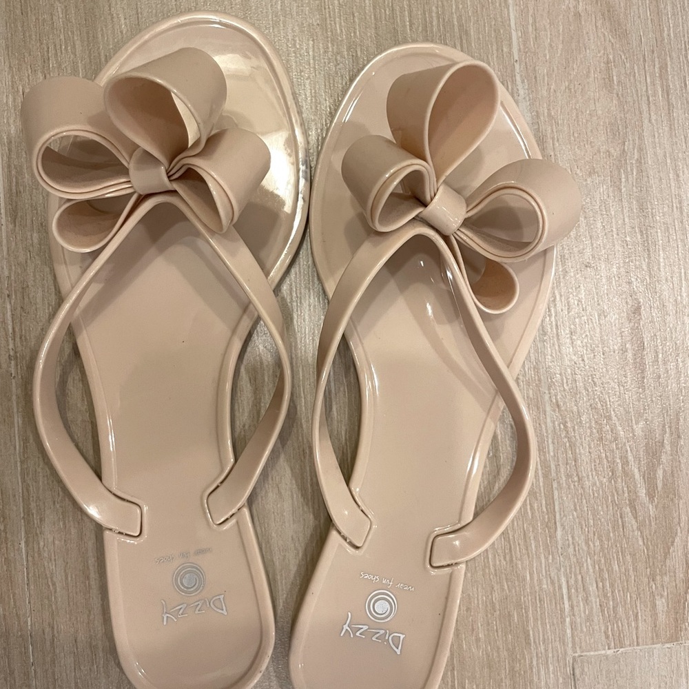 Dizzy shoes sandals beige size 38